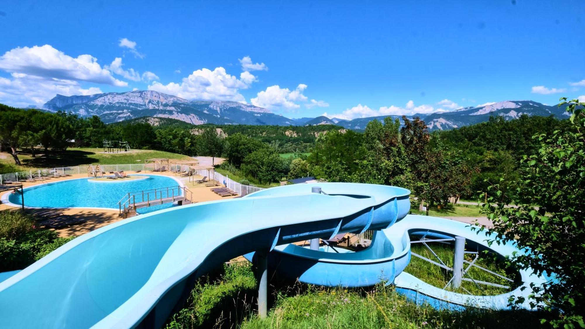 Camping Le Couriou Recoubeau-Jansac Exteriör bild