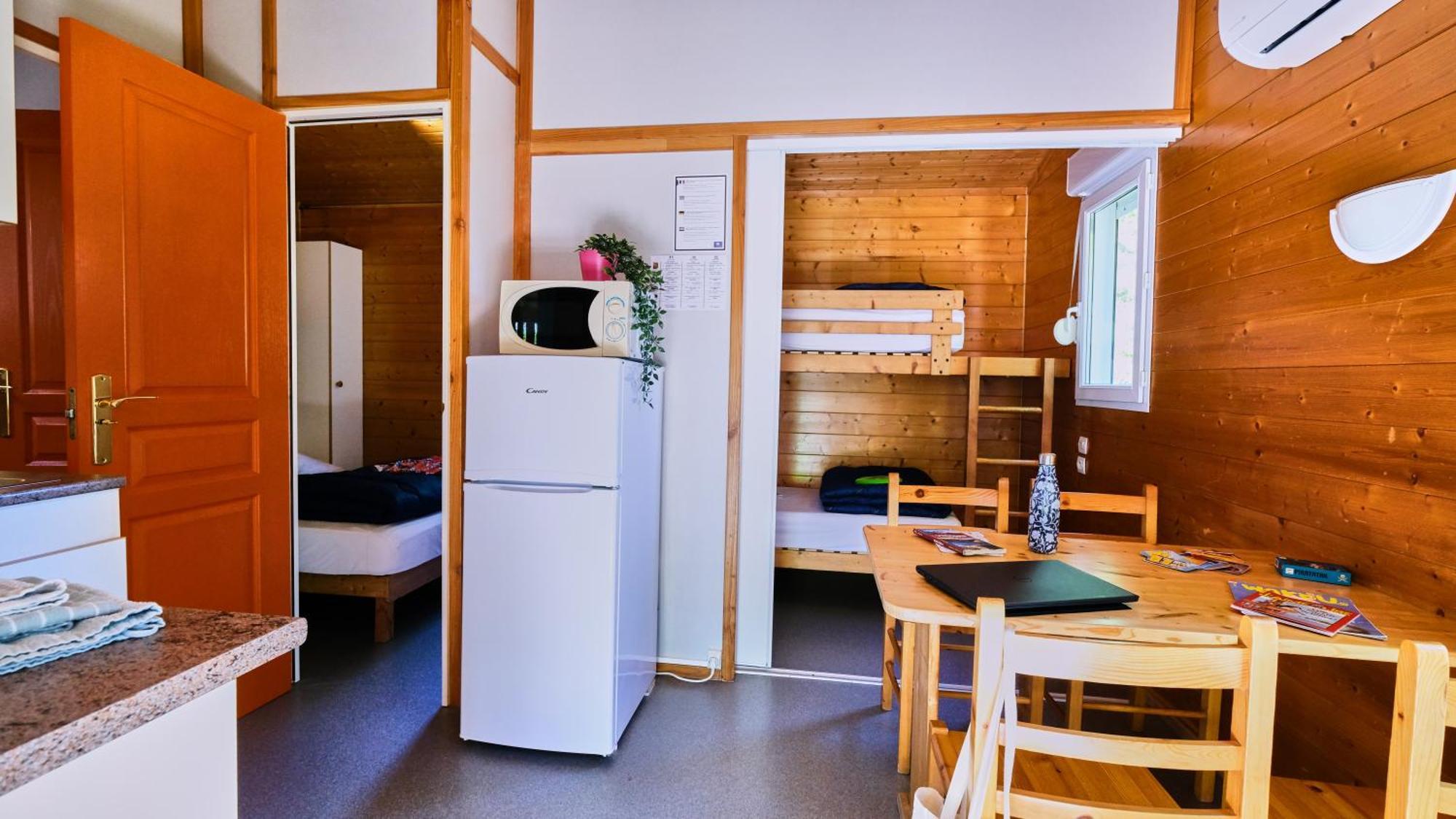 Camping Le Couriou Recoubeau-Jansac Exteriör bild