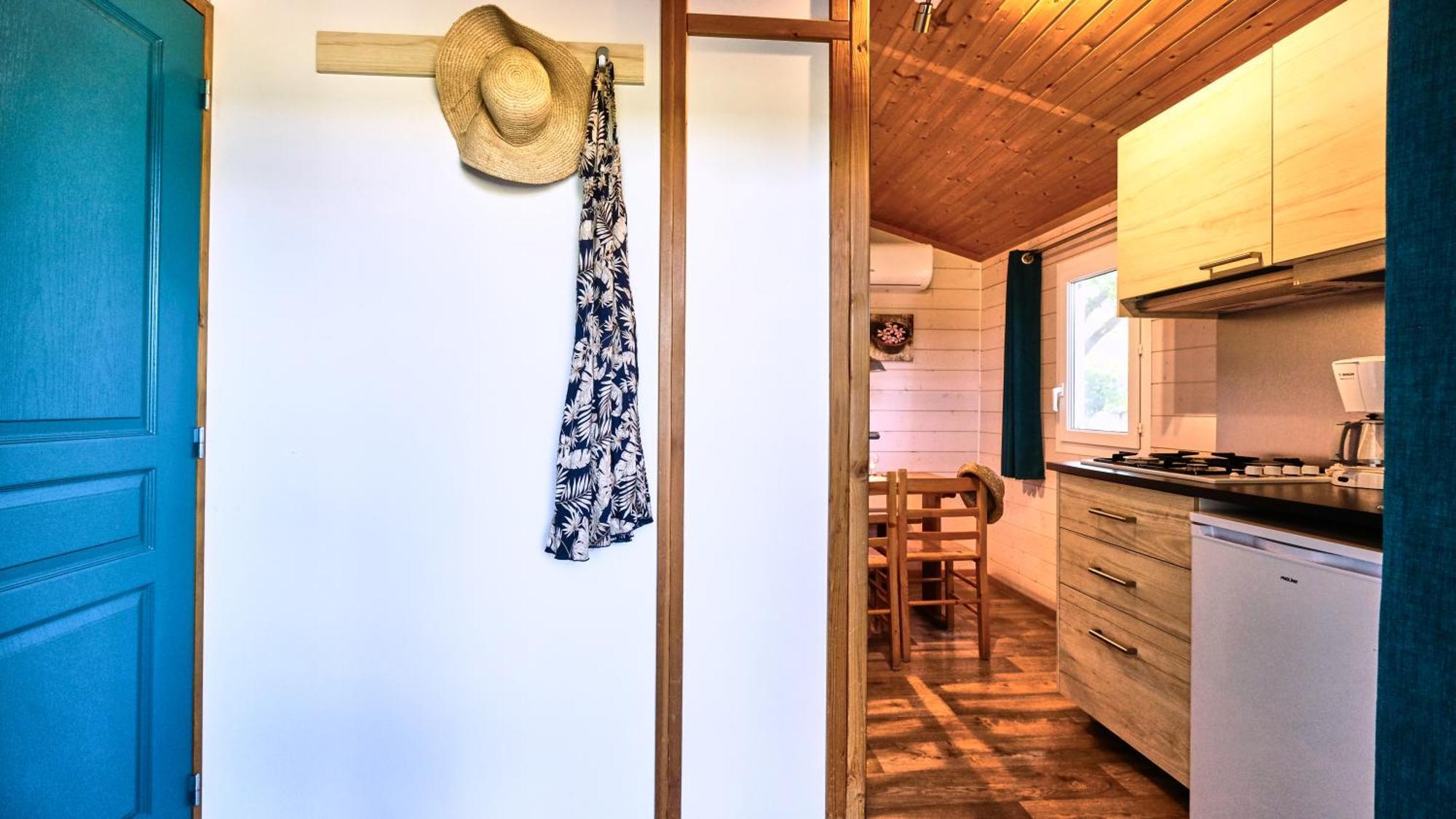 Camping Le Couriou Recoubeau-Jansac Exteriör bild