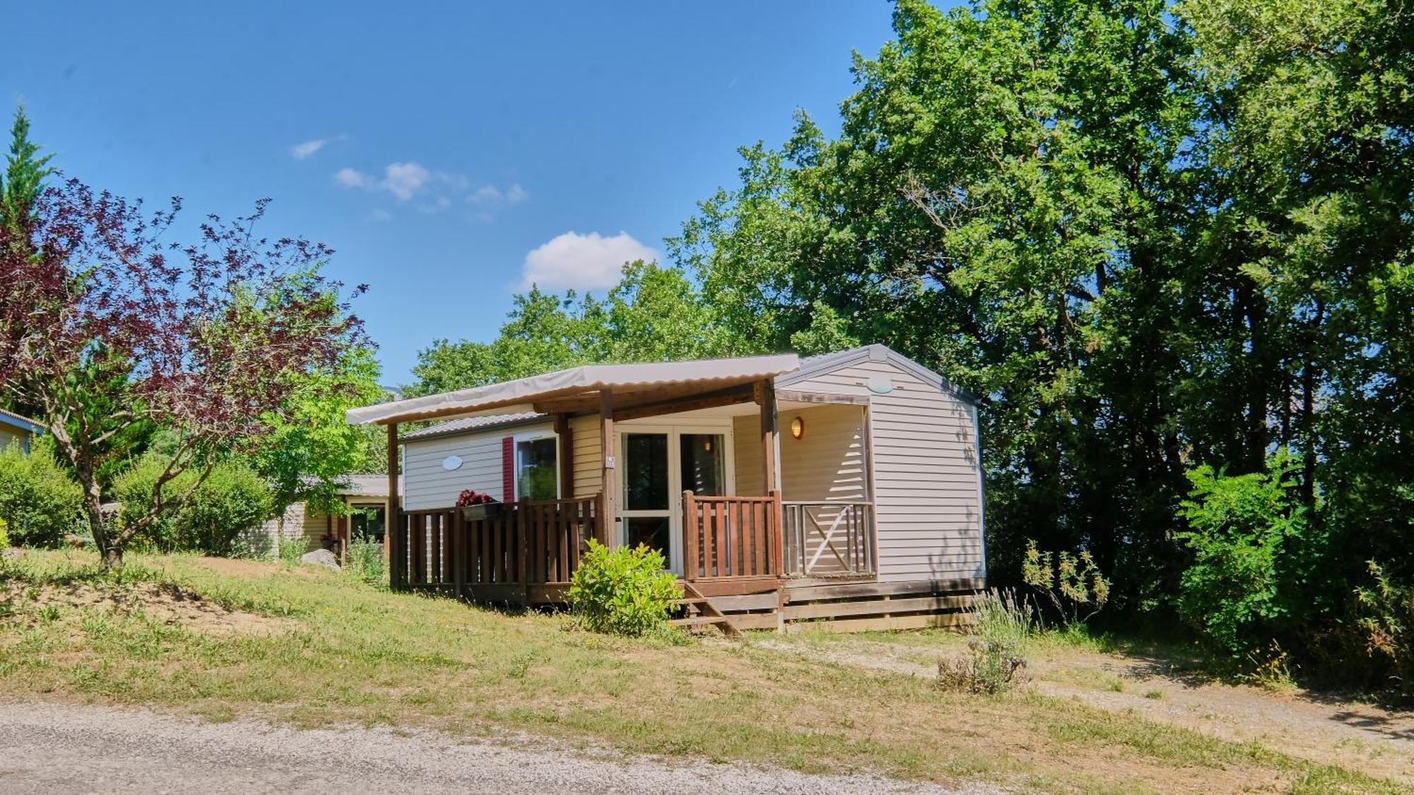 Camping Le Couriou Recoubeau-Jansac Exteriör bild